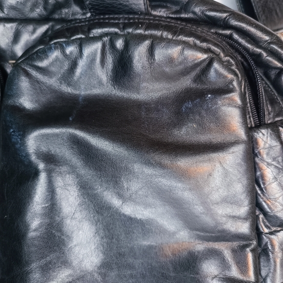 M0851 Black Duffel Crossbody Soft Padded Bag - Picture 7 of 16